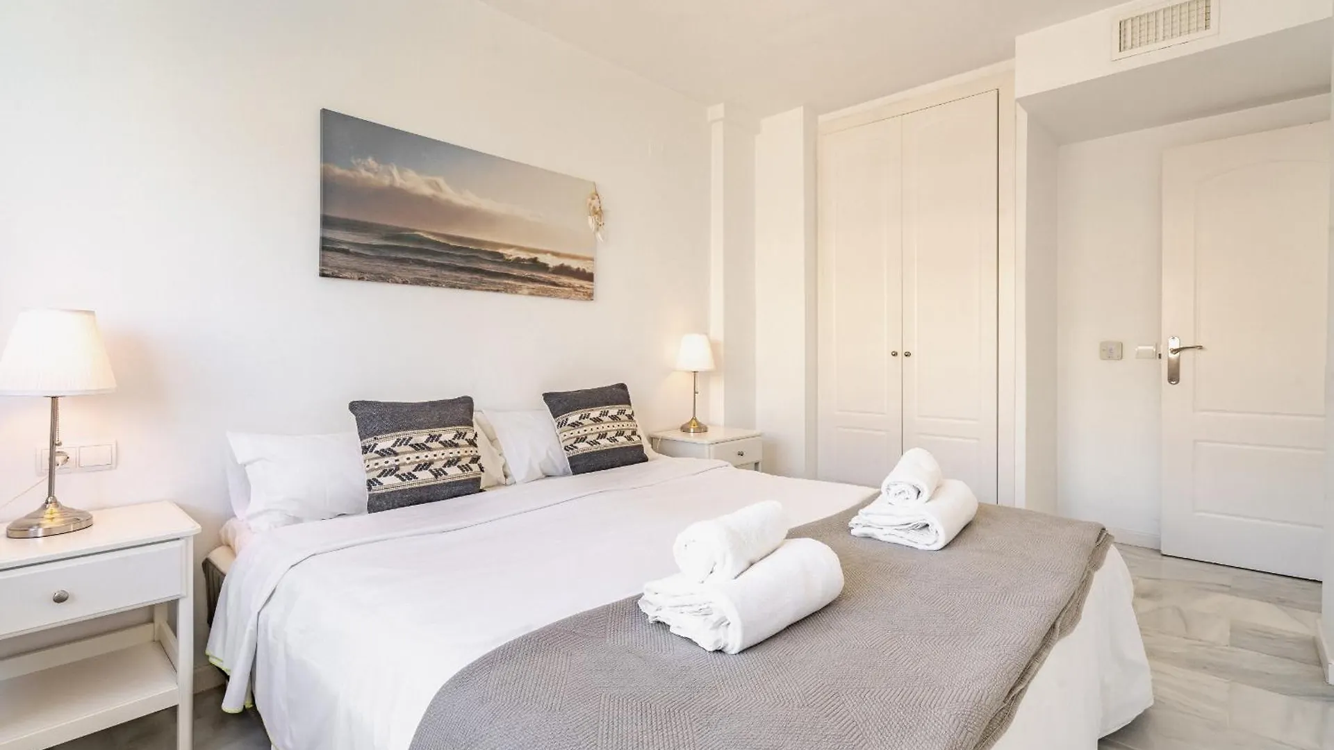 34 Estepona Rooftop Sea Views Spanien