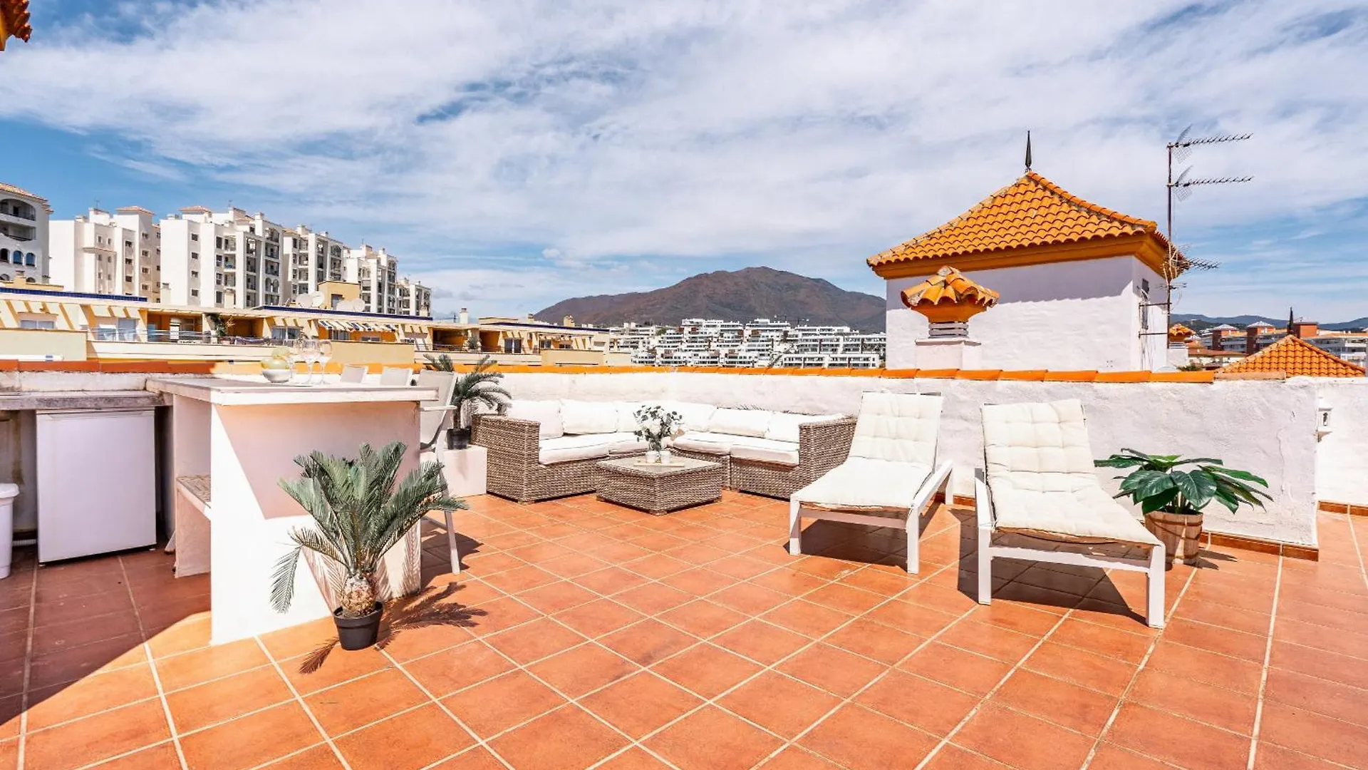 34 Estepona Rooftop Sea Views