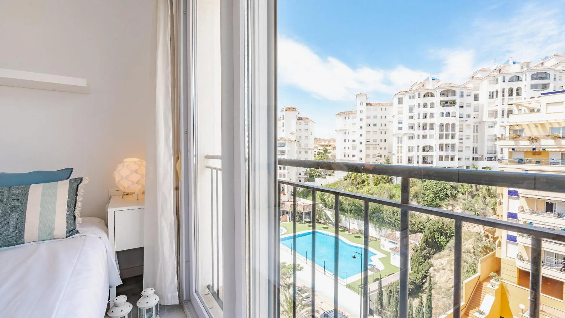 34 Estepona Rooftop Sea Views Appartamento
